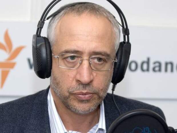 Сванидзе: Ну невозможно все время говорить: "А вот зато мы выиграли Великую Отечественную войну" Сванидзе: Ну невозможно все время говорить: "А вот зато мы выиграли Великую Отечественную войну"