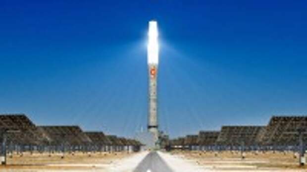 World's First Solar Power Catwalk