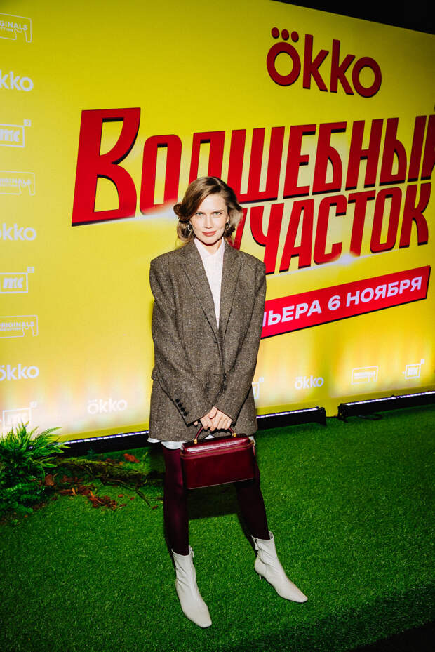 Заморская нечисть: Дарья Мельникова, Александра Урсуляк и Филипп Янковский Заморская нечисть: Дарья Мельникова, Александра Урсуляк и Филипп Янковский