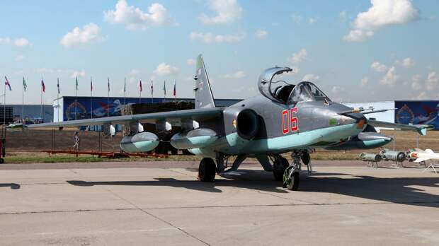 Летчика атакованного ВСУ штурмовика Су-25 представили к награде
