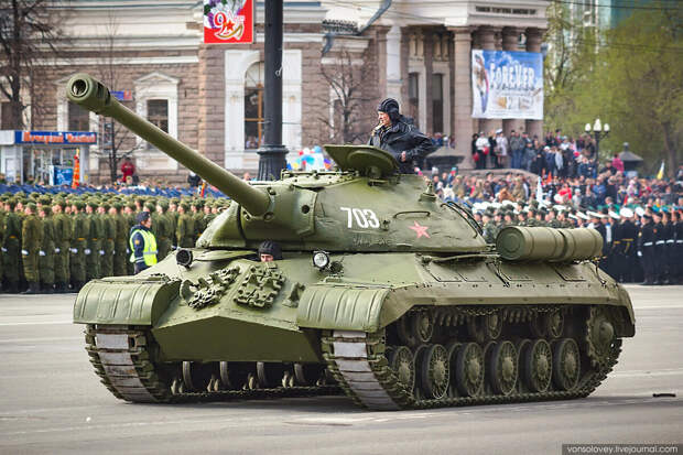 Что находится внутри советского тяжелого танка ИС-3?