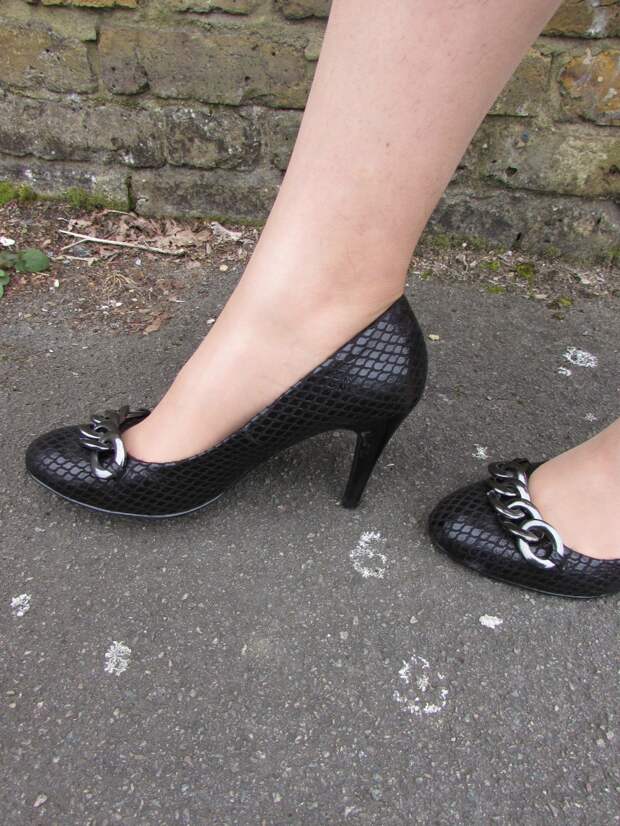 heels with chain heels with chain