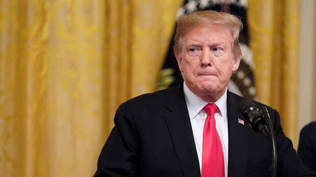 «Пора отправить дедушку в дом престарелых», — обидевшиеся на Трампа журналисты (ВИДЕО)