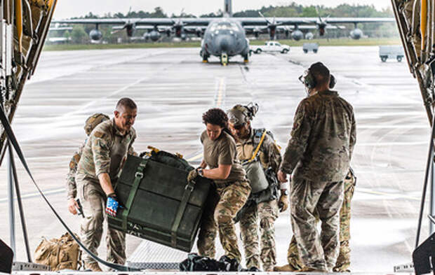 Постпред США при НАТО назвал истинную причину прекращения поставок оружия Украине