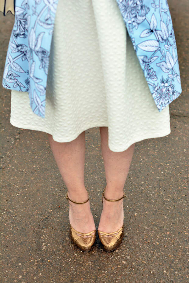 Floral trench, white midi, bronze heels