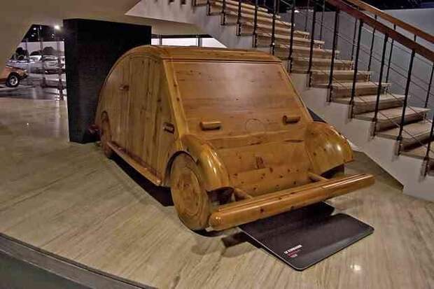 Музей авто истории в турине, италия. (трафик)