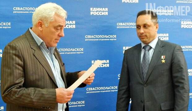 Севастопольский космонавт сдал документы и на старте в Госдуму РФ (фото, видео)