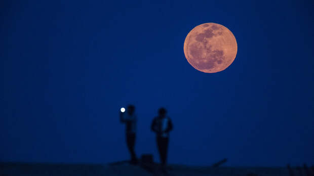 Asia Times: к 2020 году в Китае намерены запустить в космос «вторую Луну»