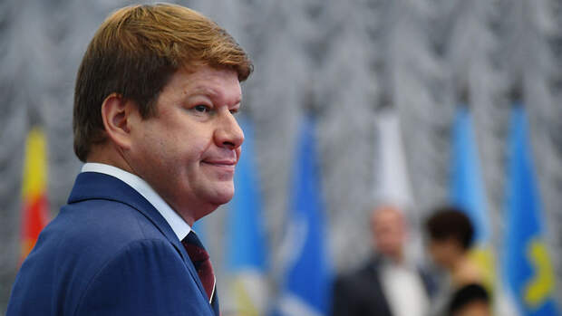 Губерниев назвал пустословием заявление генсека FIS о возвращении россиян на старты