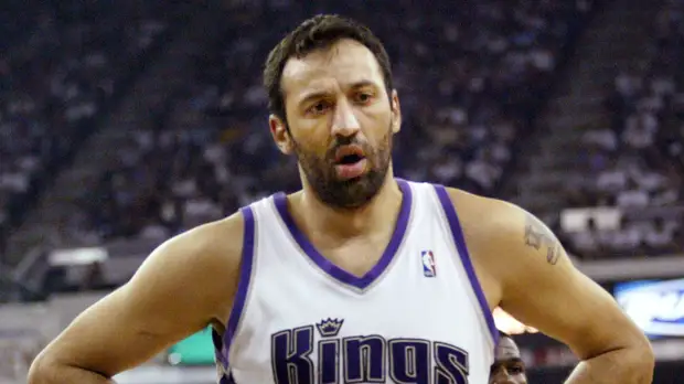 Легендарный сербский центровой Дивац включён в Зал баскетбольной славы