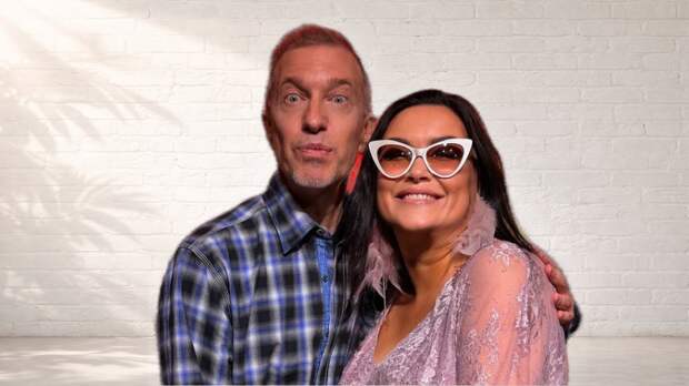 «Я устал быть один»: 55-летний критик потерял 11 миллионов и живёт с мамой