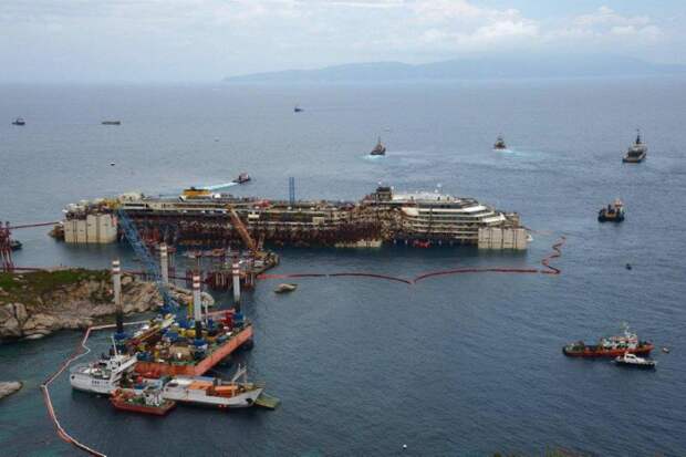 Costa Concordia после подъема