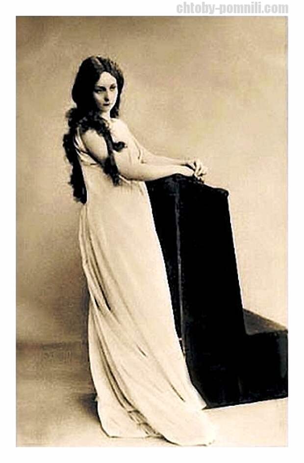 Вера Комиссаржевская — знаменитая русская актриса начала XX века.