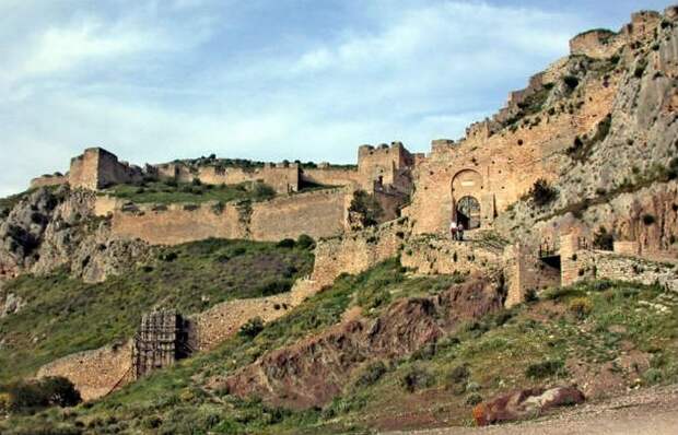 Руины Спарты. фото:list25.com Руины Спарты. фото:list25.com