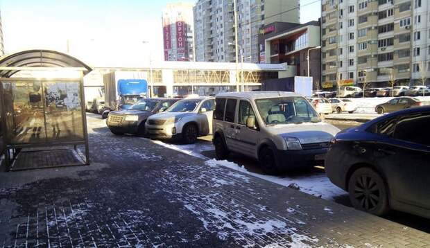 Остановка ОБЩЕСТВЕННОГО транспорта? Остановка ОБЩЕСТВЕННОГО транспорта? авто, автохам, быдло, парковка, хамство
