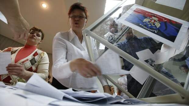 Postimees: Народные республики надавят на Киев по «крымскому сценарию»