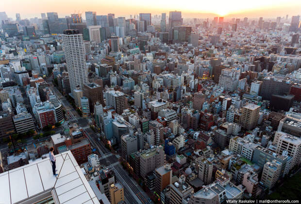 Японские города глазами известного руфера Виталия Раскалова