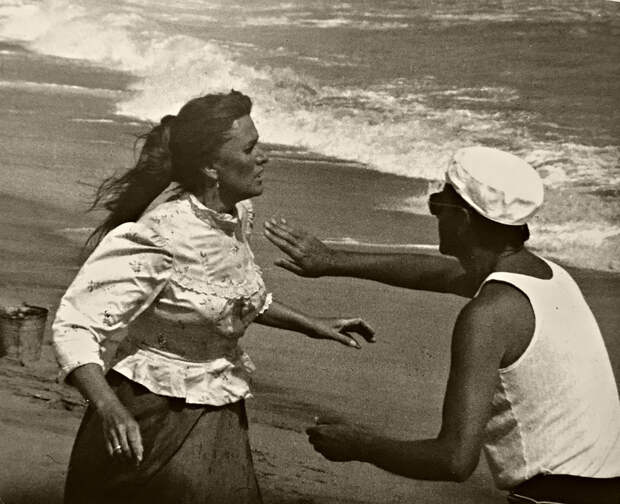 "Белое солнце пустыни", 1969, фото ВАлерия Кострина Сцена сумасшествия. Эпизод, не вошедший в "Белое солнце пустыни".