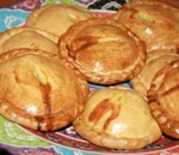 Пироги с курицей и картофелем