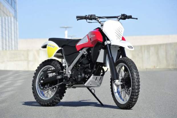 012012-husqvarna-baja-concept-10