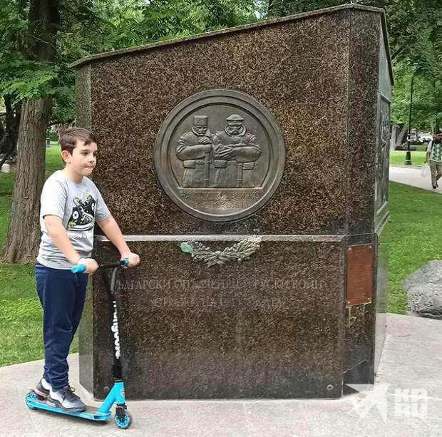 Как Болгария превратилась в страну профессиональных русофобов
