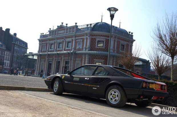 Необычная раскраска Ferrari Mondial (10 фото)