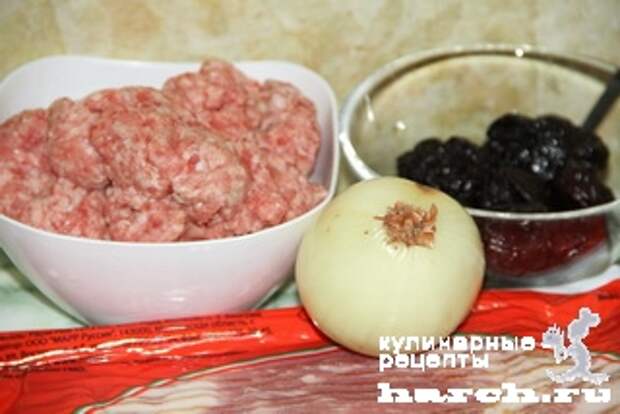 Мясные зразы с черносливом и беконом