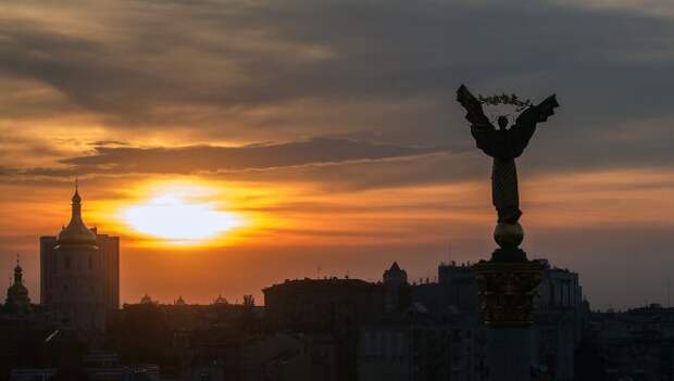 Площадь Независимости в Киеве. Архив