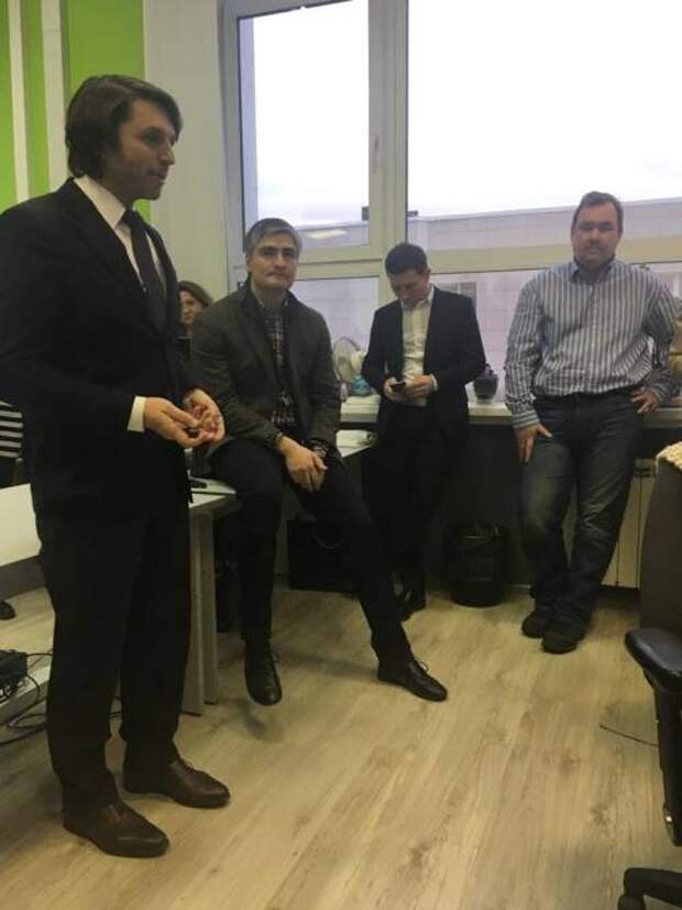 в соцсетях: "ваша рублевка заросла паутиной пять лет назад"