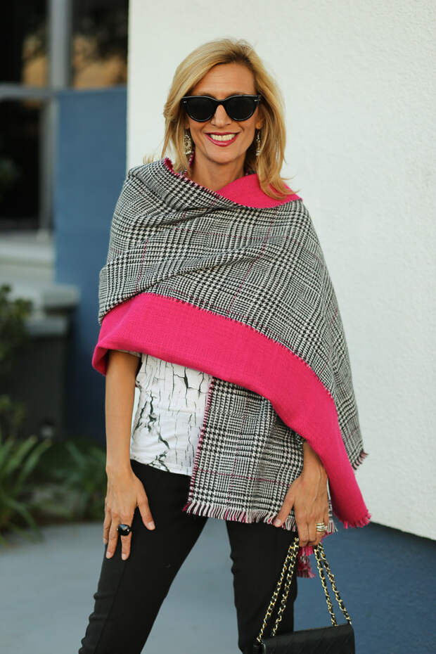 Jacket-Society-Reversible Houndstooth wraps-9496