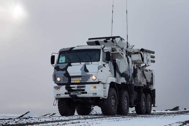 Минобороны показало российский «Панцирь» с «Гвоздями»