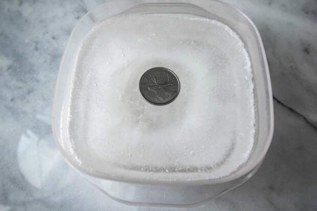 Монета в морозилке - проверенный способ.