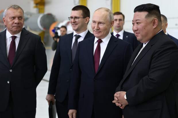«Нодон синмун»: КНДР считает честью сражаться плечом к плечу вместе с Россией