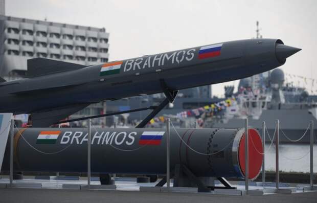 Поставки ракеты BrahMos начнутся не позднее июня 2016 года Поставки ракеты BrahMos начнутся не позднее июня 2016 года