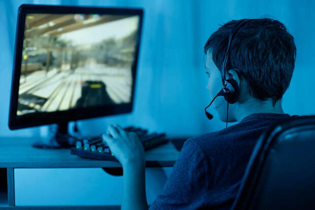 В Сургуте подросток 12 часов играл в онлайн-игры и попал в больницу с приступом эпилепсии