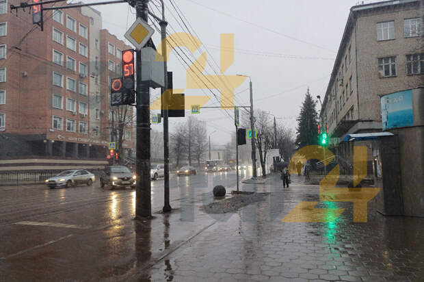 Тулу накрыл апрельский снег