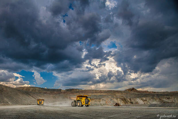 Тест-драйв карьерного самосвала - Komatsu 730e 730e, Komatsu, карьерный самосвал
