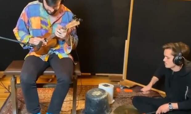 Техно без компьютера: талантливые парни зажигают