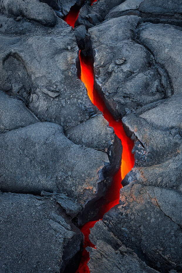 Красота вулканов в фотографиях Tom Kualii