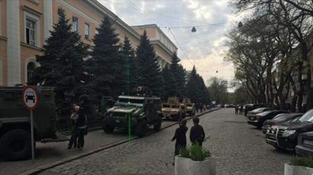 Накануне 2 мая в Одессу стянули военную технику и бойцов отряда «Альфа»