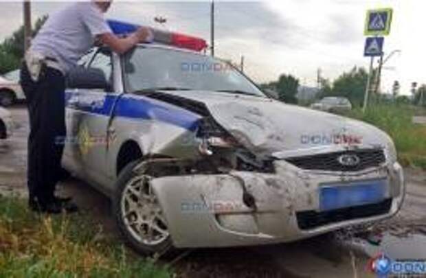 Таксист в Новочеркасске не пропустил машину ДПС, спешащую на место другой аварии