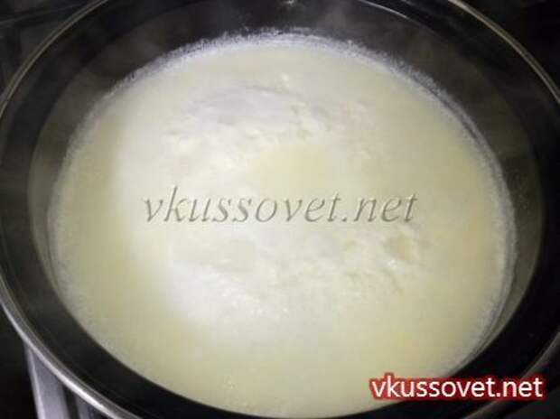 Мясные рулеты под соусом из смородины
