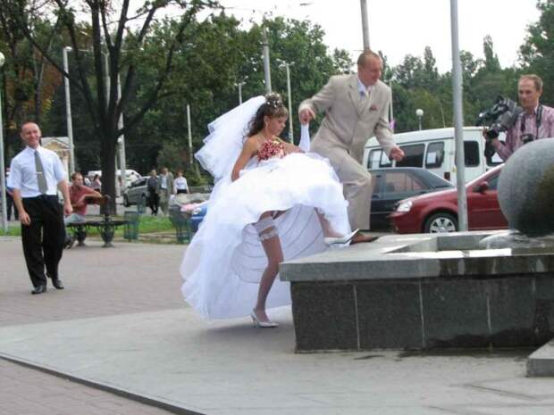 Случайные обнажения невест на свадьбах невеста, платье, свадьба