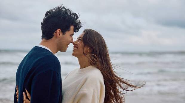 «Грамматика» чувств: какие бывают языки любви и что делать, если у вас они разные