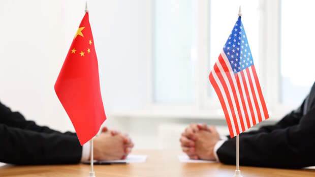 Трамп: США и Китай провели встречу по вопросам торговли