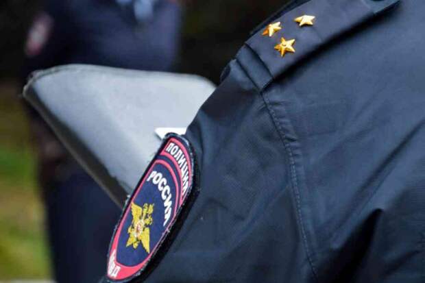 Мужчина с ножом напал на студентов и полицейского в общежитии вуза