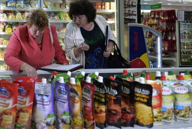 Новогодний стол: как изменились цены на продукты за год
