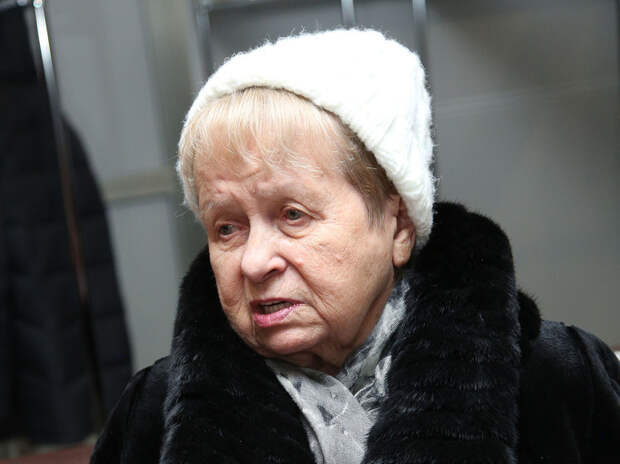 Состояние Пахмутовой ухудшилось из-за смерти мужа