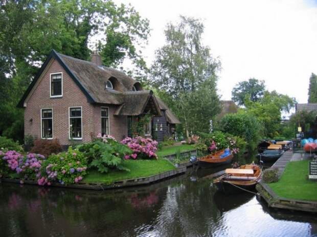 Гитхорн - голландская деревня мечты, где нет дорог