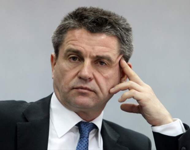 http://slon.ru/images3/213/900000/464/993472.jpg?1379584550